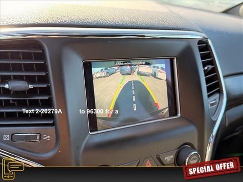 Used 2021 Jeep Grand Cherokee Laredo image 24