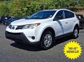 Used 2015 Toyota RAV4 LE image 1