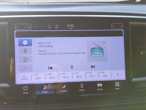 Used 2021 Chrysler Pacifica Touring w/ S Appearance Package FWD image 17