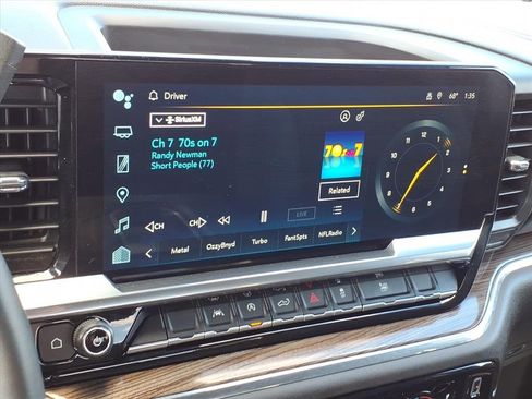 Used 2023 Chevrolet Silverado 1500 LT image 22