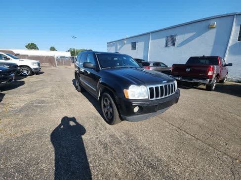 Used 2007 Jeep Grand Cherokee Limited w/ Trailer Tow Group IV AWD/4WD image 7