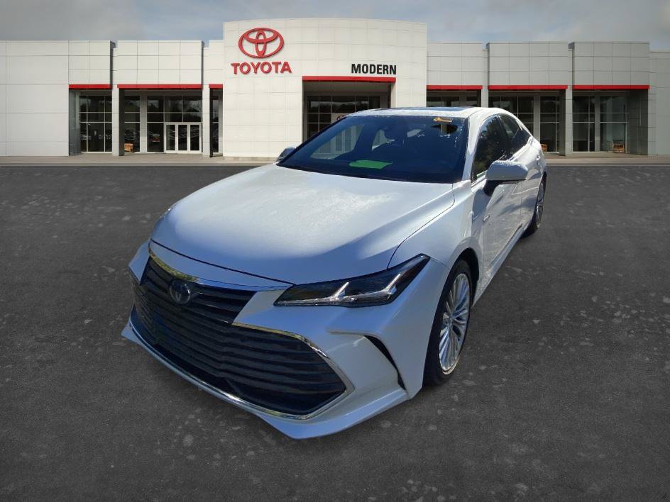 Certified 2019 Toyota Avalon Limited w/ Advanced Safety Package FWD image 1