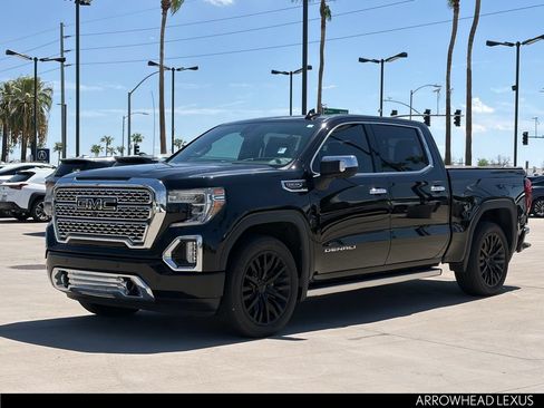Used 2019 GMC Sierra 1500 Denali w/ Denali Ultimate Package AWD/4WD image 2