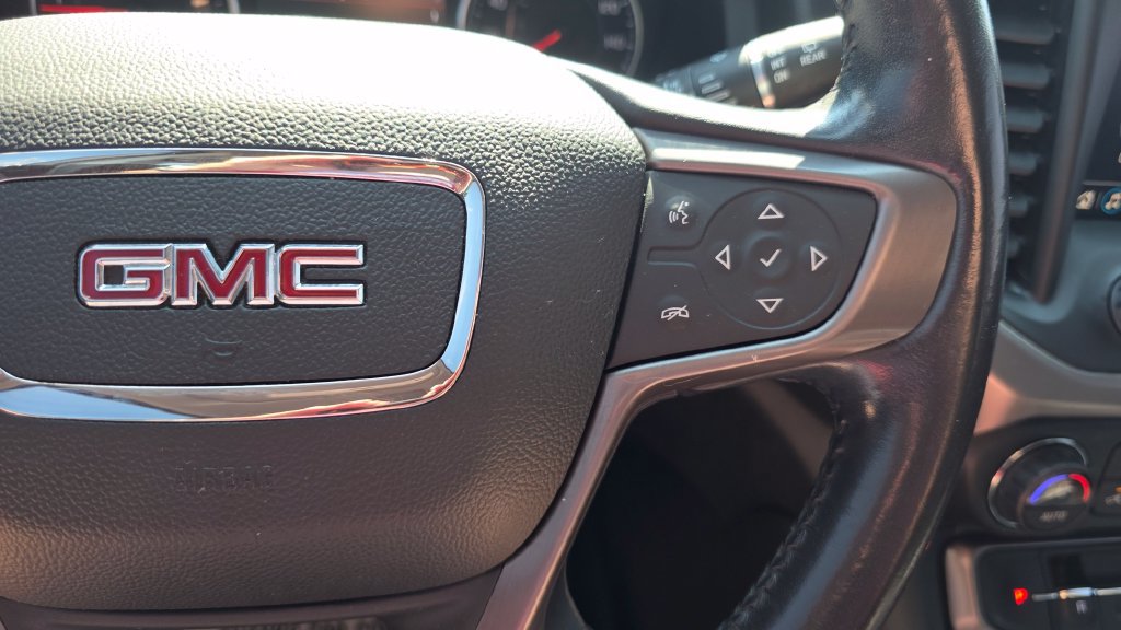 Used 2021 GMC Acadia AT4 AWD/4WD image 31