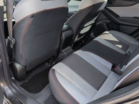 Used 2019 Subaru Crosstrek 2.0i Premium w/ Moonroof Package AWD/4WD image 18
