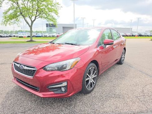 Used 2018 Subaru Impreza 2.0i Limited w/ Popular Package #1 AWD/4WD image 2