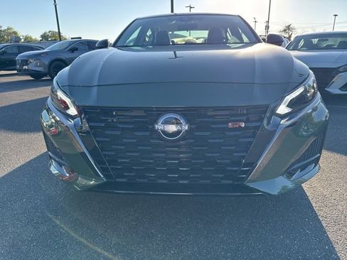 New 2025 Nissan Altima 2.5 SR image 2