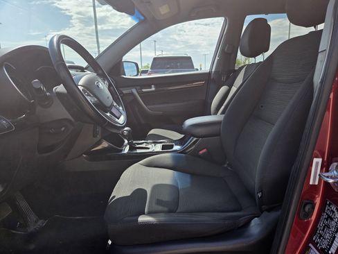 Used 2015 Kia Sorento LX FWD image 7
