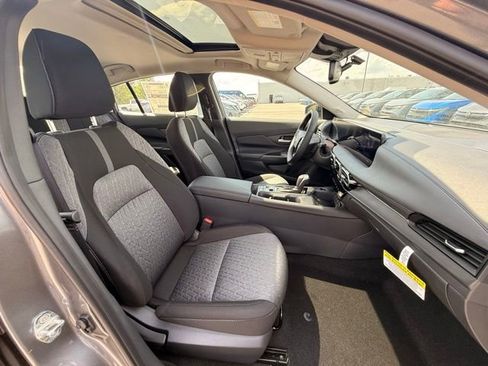 New 2026 Nissan Sentra SV w/ SV Convenience Package FWD image 16