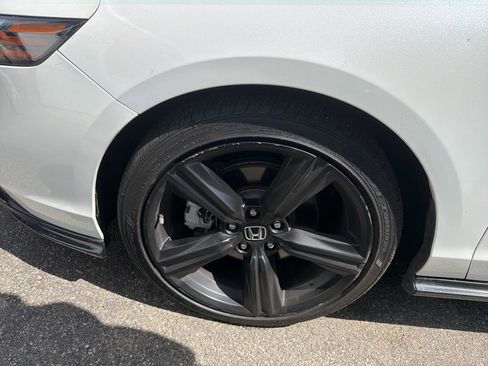 Used 2023 Honda Accord Sport image 14