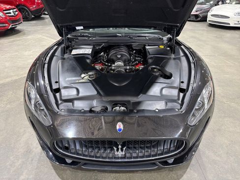 Used 2015 Maserati GranTurismo Sport image 17