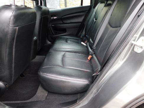 Used 2013 Chrysler 200 Touring w/ S Exterior Appearance Pkg image 18