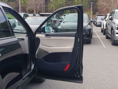 Used 2024 Hyundai Palisade Calligraphy image 38