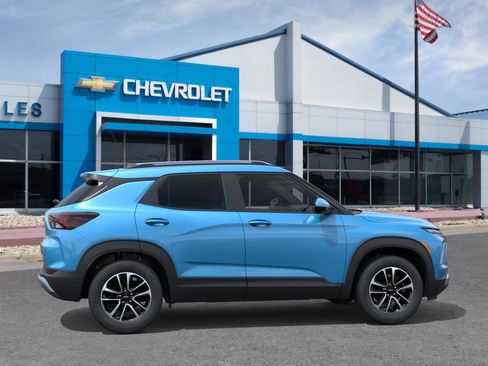 New 2026 Chevrolet TrailBlazer LT FWD image 5