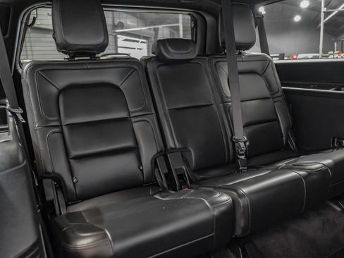 Used 2021 Lincoln Navigator L Reserve w/ Luxury Package AWD/4WD image 39