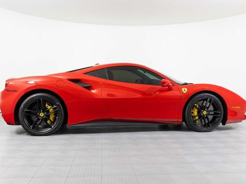 Used 2017 Ferrari 488 GTB RWD image 16