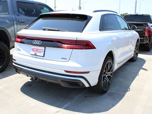 Used 2019 Audi Q8 Premium Plus w/ Premium Plus AWD/4WD image 11