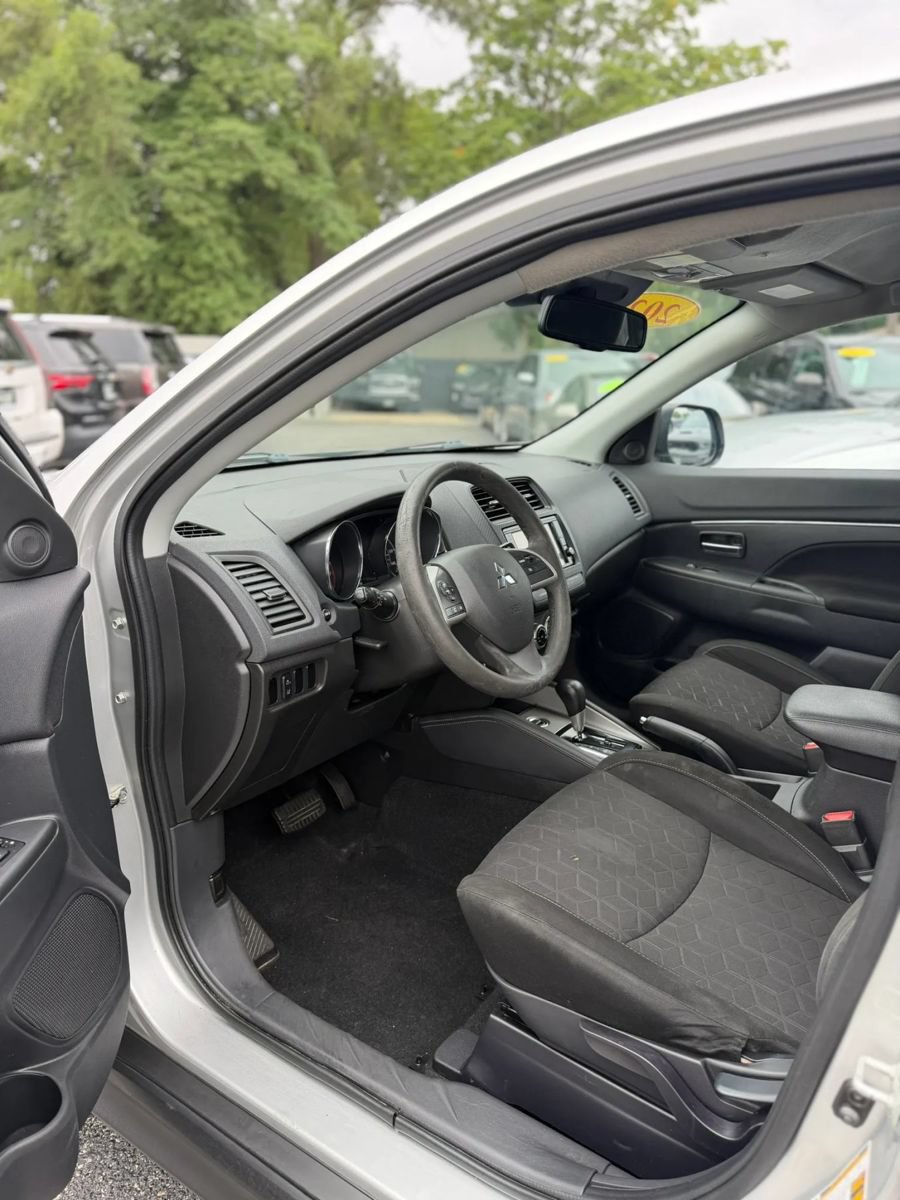 Used 2021 Mitsubishi Outlander Sport LE AWD/4WD image 9
