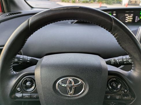 Used 2021 Toyota Prius XLE image 36