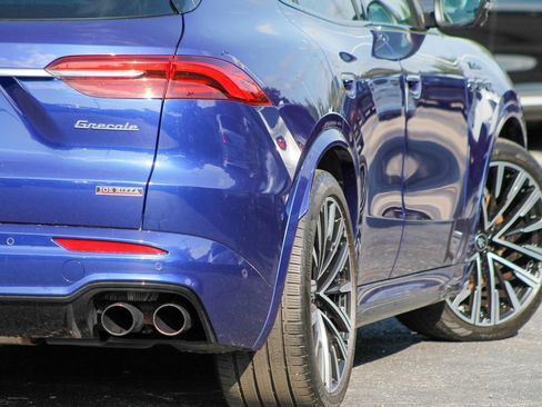 Used 2023 Maserati Grecale Modena AWD/4WD image 18