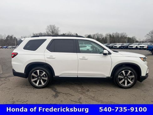 Certified 2025 Honda Pilot Elite image 7
