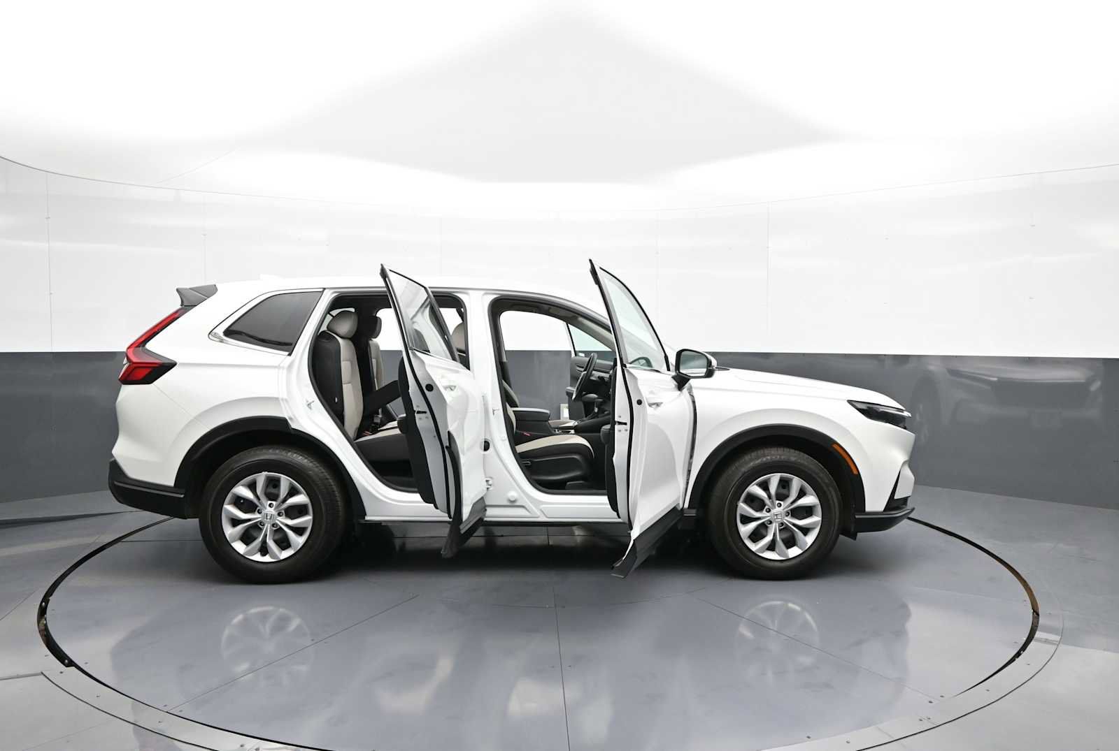Certified 2025 Honda CR-V LX image 40
