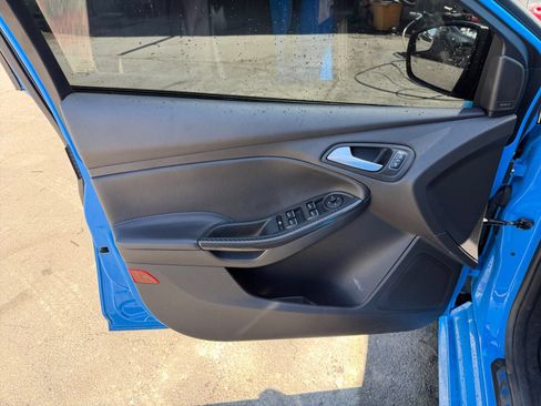 Used 2018 Ford Focus RS AWD/4WD image 19