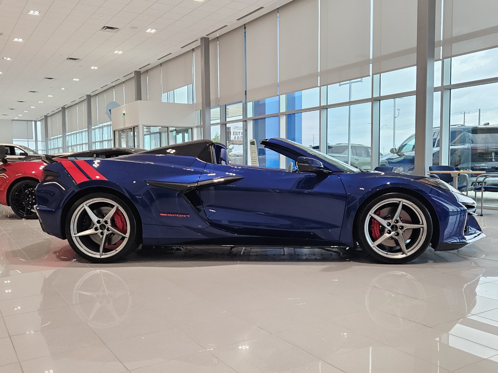 New 2027 Chevrolet Corvette Grand Sport w/ Z52 Sport Performance Package RWD image 6