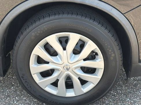 Used 2016 Nissan Rogue S FWD image 8