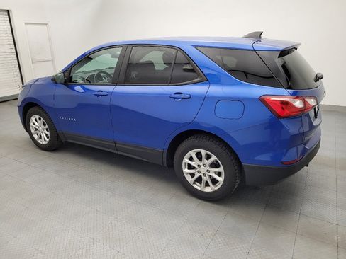 Used 2019 Chevrolet Equinox LS w/ LS Convenience Package FWD image 3