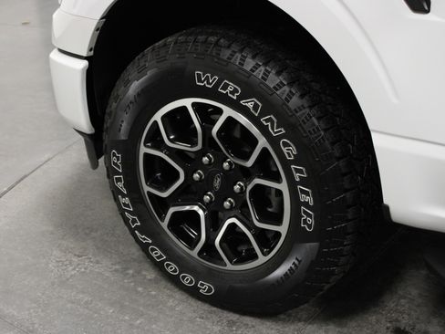 Used 2021 Ford F150 XLT w/ Equipment Group 302A High image 10