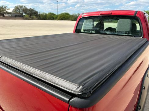 Used 2011 Toyota Tacoma 2WD Access Cab image 12