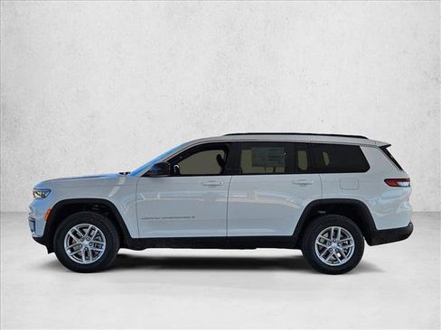 New 2026 Jeep Grand Cherokee L Laredo RWD image 5