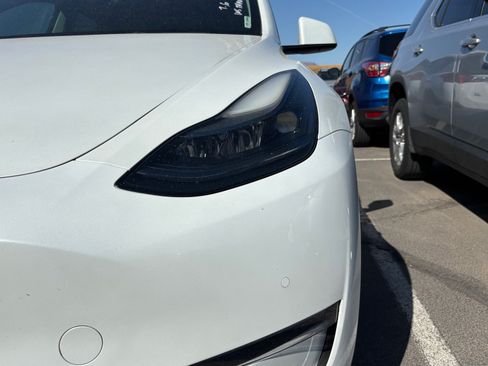 Used 2022 Tesla Model Y Performance AWD/4WD image 8