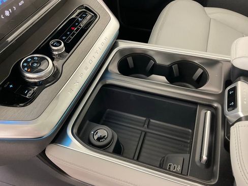 New 2026 Ford Expedition Platinum w/ Driver's Package AWD/4WD image 20