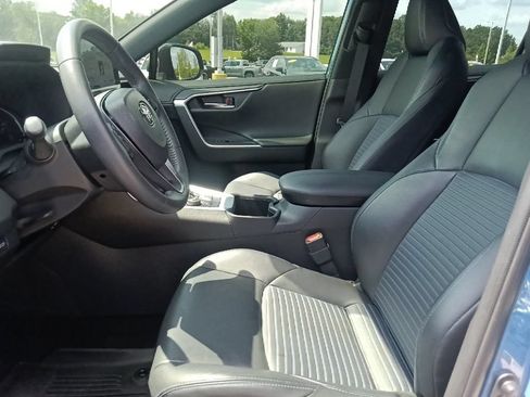 Used 2023 Toyota RAV4 XSE w/ XSE Grade Weather Package AWD/4WD image 15