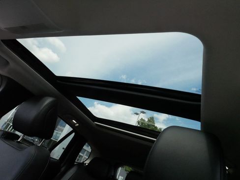 Used 2025 MAZDA CX-50 AWD 2.5 Hybrid w/ Premium Pkg image 33