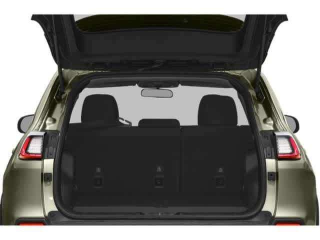 Used 2019 Jeep Cherokee Latitude Plus w/ Comfort/Convenience Group FWD image 15