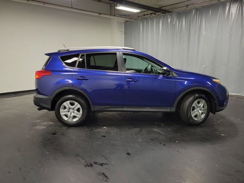 Used 2014 Toyota RAV4 LE image 9
