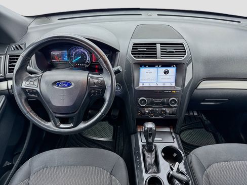 Used 2019 Ford Explorer XLT w/ Equipment Group 201A image 14