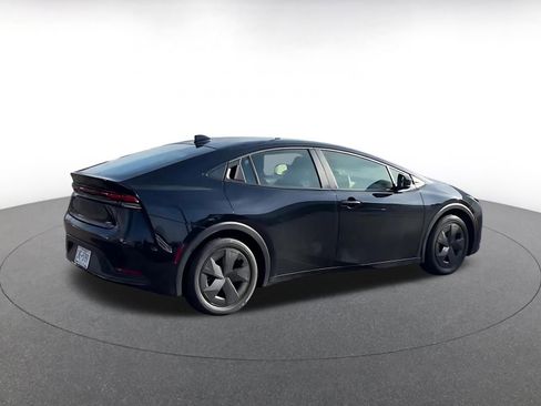 Used 2025 Toyota Prius LE image 16