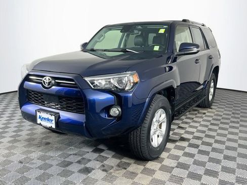 Used 2020 Toyota 4Runner SR5 Premium w/ Moonroof Package AWD/4WD image 2