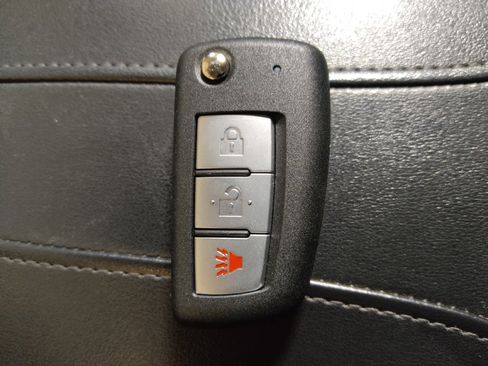 Used 2018 Nissan Rogue S AWD/4WD image 32
