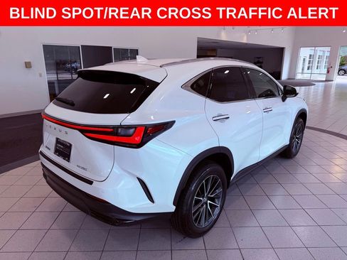 Used 2024 Lexus NX 250 FWD image 8