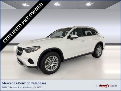 Certified 2026 Mercedes-Benz GLC 300 image 1