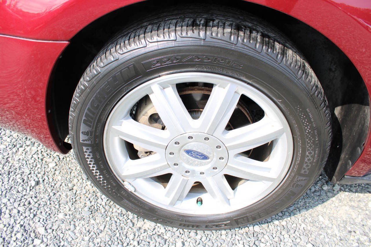 Used 2006 Ford Five Hundred Limited AWD/4WD image 24