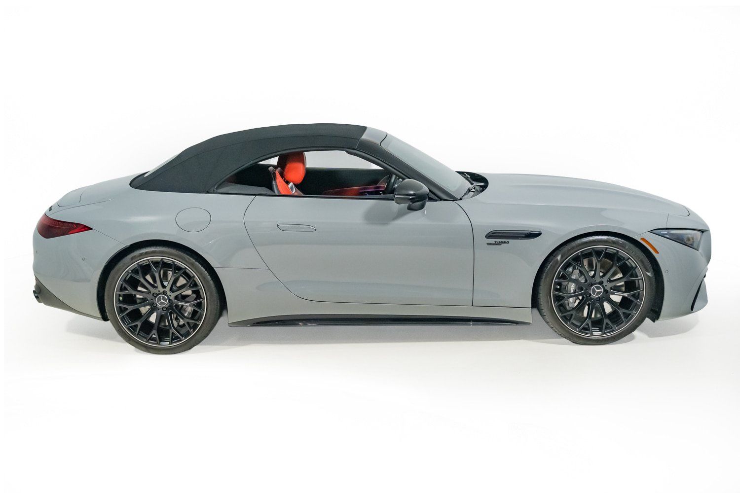 Used 2025 Mercedes-Benz SL 43 AMG w/ Driver Assistance Package image 10
