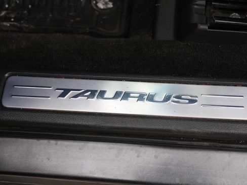 Used 2015 Ford Taurus SHO w/ Equipment Group 401A image 28