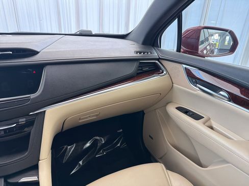 Used 2019 Cadillac XT5 Luxury FWD image 29