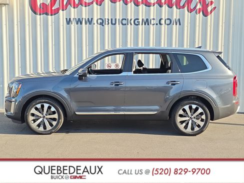 Used 2021 Kia Telluride EX w/ EX Premium Package FWD image 4